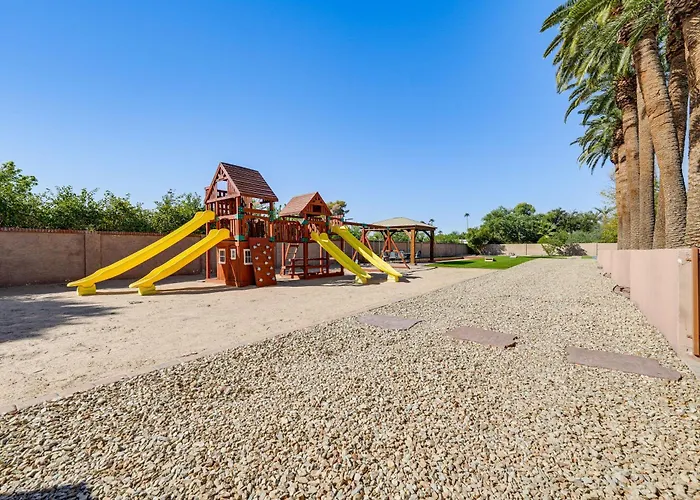 2 Mi To Old Town: 'the Grand Palms Estate' W/ Pool * Scottsdale